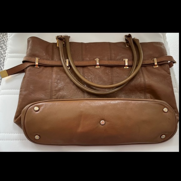 V E R S A C E - Picture 5 of 6